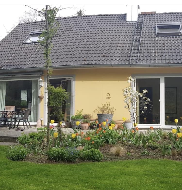 Räume und Garten des Berlin Meditation Zentrums